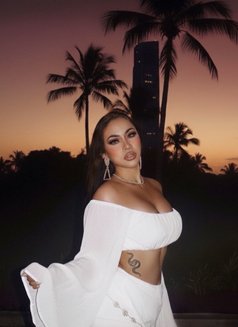 Lana - escort in Bangkok Photo 1 of 3