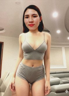 Lana - puta in Belgrade Photo 6 of 7