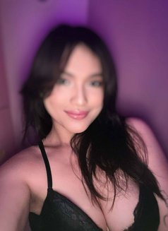 Lana - puta in Makati City Photo 7 of 8