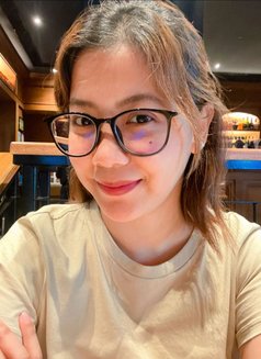 LANA - escort in Singapore Photo 21 of 25