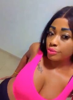 Lana - escort in Cotonou Photo 2 of 4
