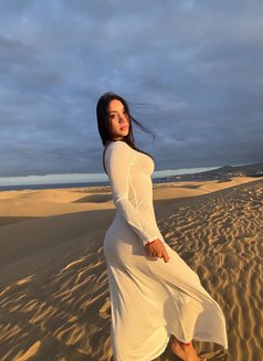 Lana Honey - Transsexual escort in Dubai Photo 22 of 30