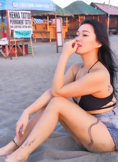 Dionne (newest in town) - escort in Hong Kong Photo 5 of 6