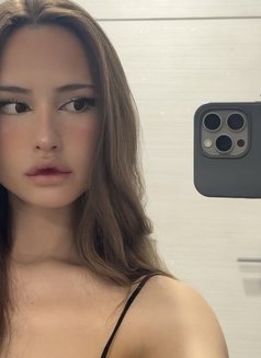 Lana - Acompañantes transexual in Dubai Photo 5 of 8