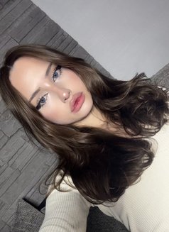 Lana - Acompañantes transexual in Dubai Photo 7 of 8