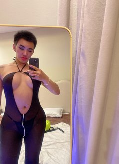 Lana & Sakina - masseuse in Riyadh Photo 6 of 7