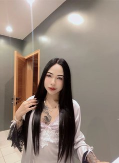 Lana - escort in Riyadh Photo 2 of 5