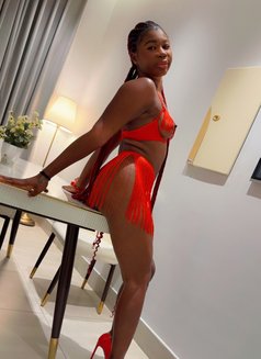 Lana - escort in Riyadh Photo 9 of 10