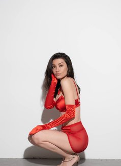 Lana - escort in Hong Kong Photo 3 of 7