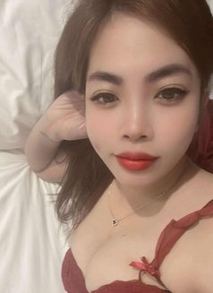 Lanh - masseuse in Singapore Photo 4 of 6
