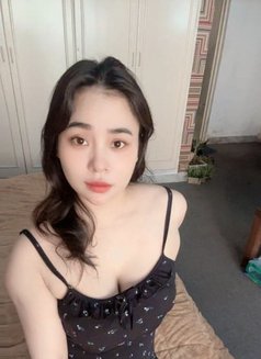 Lananh full service anal.without condom - escort in Abu Dhabi Photo 8 of 10