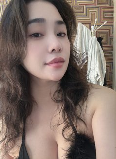 Lananh - escort in Abu Dhabi Photo 3 of 7