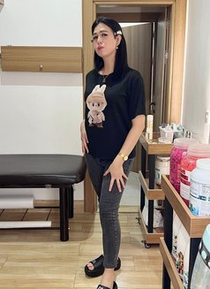 Lance - Masajista in Al Sohar Photo 14 of 15