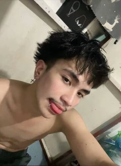 Lancekyl - Male escort in Manila Photo 4 of 14