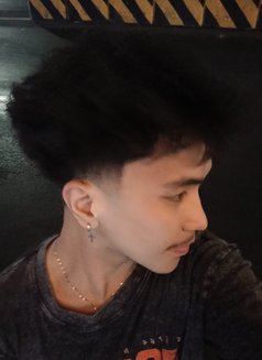 Lancekyl - Male escort in Manila Photo 14 of 15