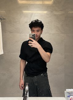 Lancekyl - Male escort in Manila Photo 15 of 15