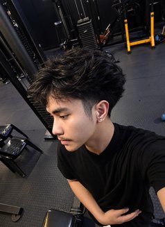 Lancekyl - Male escort in Manila Photo 17 of 23