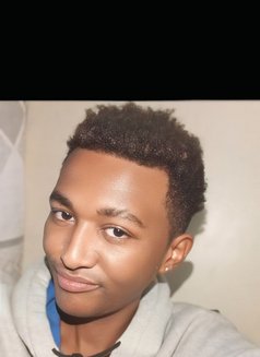 Lanka - Male escort in Nairobi Photo 3 of 10