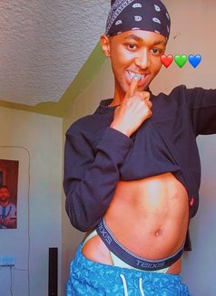 Lanka - Male escort in Nairobi Photo 6 of 10