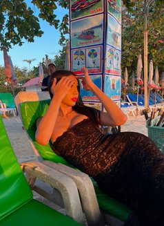 Lapatrada - Transsexual escort in Pattaya Photo 7 of 9