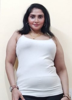Lara ANAL QUEEN - escort in Mumbai Photo 1 of 5