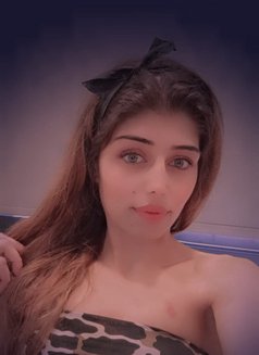 Lara - escort in Beirut Photo 9 of 9