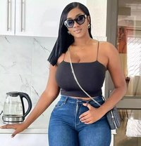 Lara - puta in Visakhapatnam