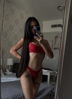 Lara Banana MILKY-BIGCOCK till 30th only - Transsexual escort in Dubai Photo 24 of 30