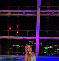 Lara - puta in Singapore