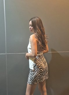 Lara - escort in Doha Photo 3 of 3