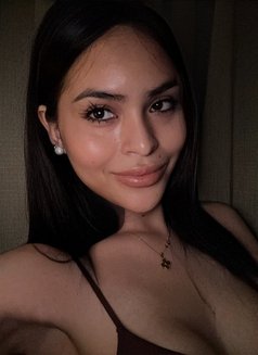 Lara - escort in Manila Photo 10 of 10