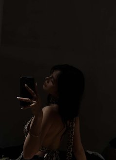 Lara - escort in Hong Kong Photo 9 of 30