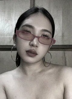 Lara - Transsexual escort agency in Manila Photo 1 of 6