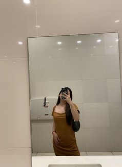 Lara - Transsexual escort agency in Manila Photo 6 of 6