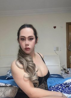 Lara - masseuse in Paris Photo 5 of 7