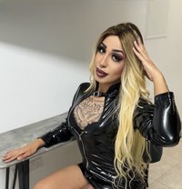 Lara Latina - Acompañantes transexual in İstanbul Photo 2 of 18