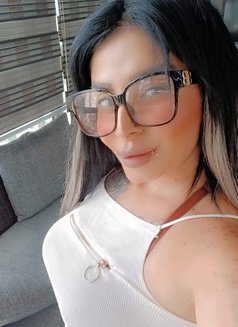 Lara - escort in Beirut Photo 5 of 8