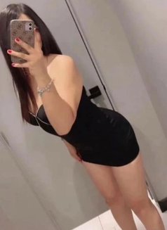 Lara - escort in Muscat Photo 1 of 3