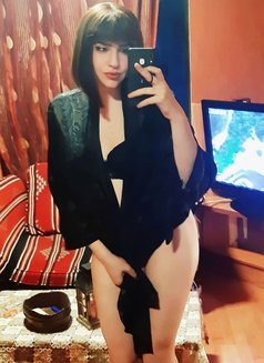 Lara - Transsexual escort in Beirut Photo 18 of 30