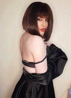 Lara π±π§ - Transsexual escort in Beirut Photo 3 of 24