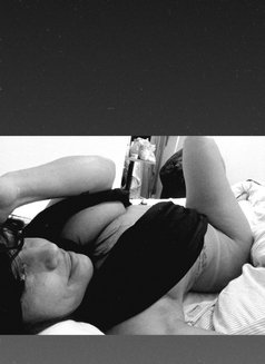 Lara Mel - masseuse in Portimão Photo 7 of 9