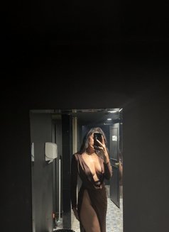 Lara - escort in Bangkok Photo 3 of 6