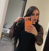 Lara - puta in Dubai