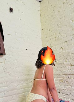 Lara - escort in Kathmandu Photo 3 of 5