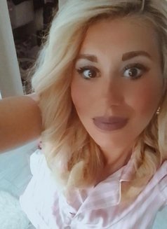 NEW DUBAI - escort in Dubai Photo 5 of 7