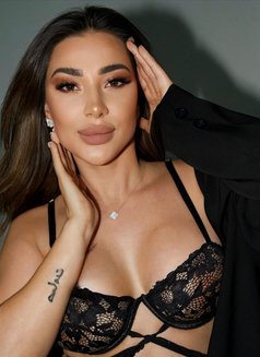 Lara - escort in Dubai Photo 1 of 13