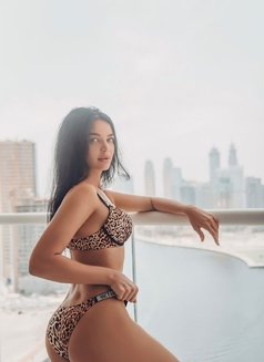 Lara - escort in Dubai Photo 4 of 4