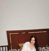 Lara - puta in Noida
