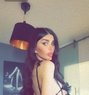 Lara Shemail Arabian Istanbulلارا شيميل - Acompañantes transexual in İstanbul Photo 7 of 9