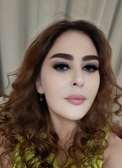 Lara Sweet - puta in Muscat Photo 2 of 6